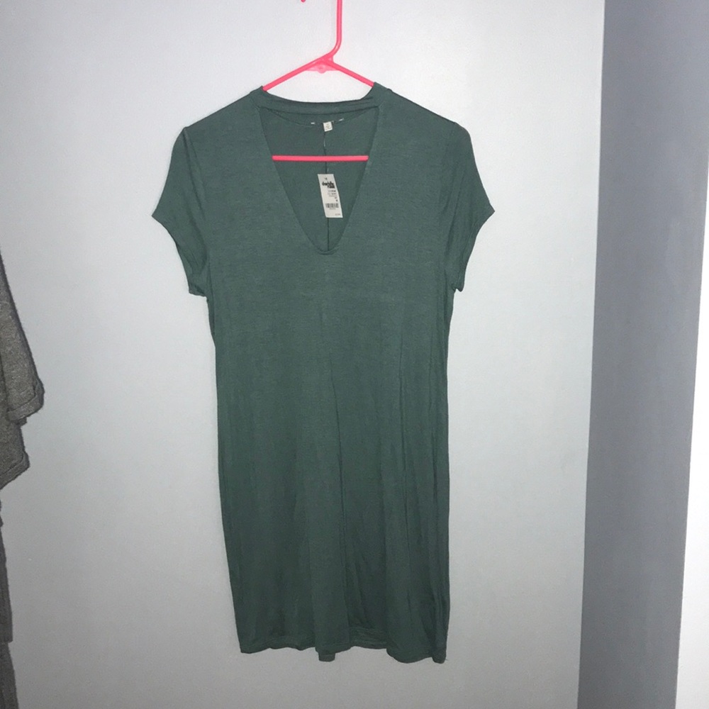 Green choker t shirt dress